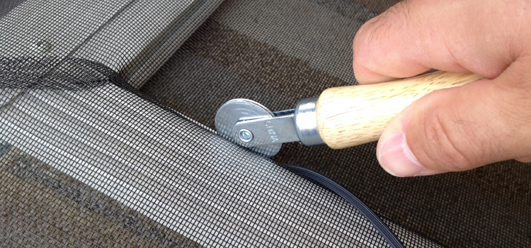 metal screen door repair in Garden Acres